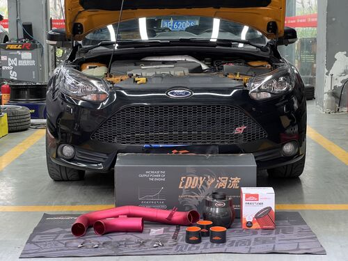 Latest company case about 2014 Ford Focus ST 2.0T Upgrades EDDYSTAR Carbon Fiber Atomic Intake Kit